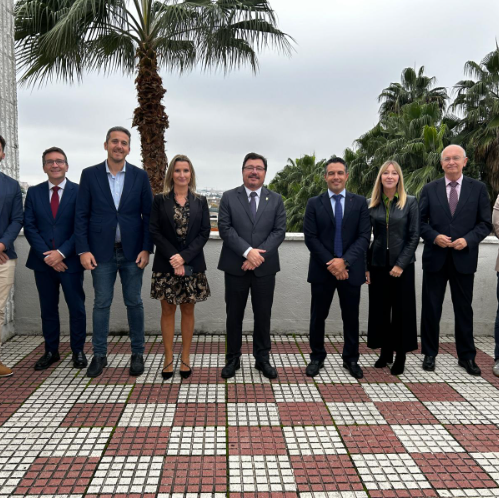 Guillermo Santamaría se reúne con la Asociación de Supermercados de Extremadura para escuchar sus necesidades tras la aprobación de sus nuevos estatutos