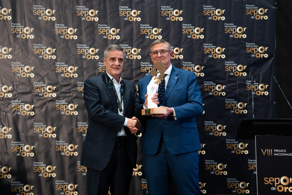 canaldis-grupotello-premio-sepordeoro-2024-alonsoalcazar-directorgeneral