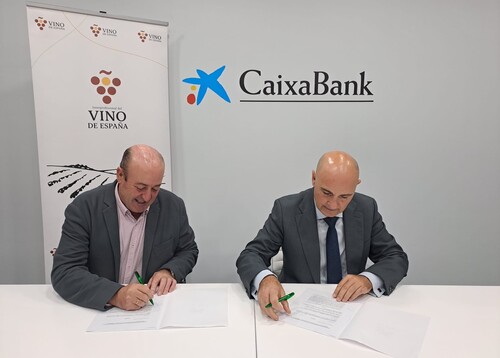 La Interprofesional del Vino de España y AgroBank renuevan el compromiso de trabajar por el sector vitivinícola español