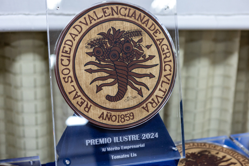 El Casino de Agricultura premia a las fundaciones Levante CF y Pequeño Deseo, al Comité de Agricultura Ecológica de la CV y al INCLIVA