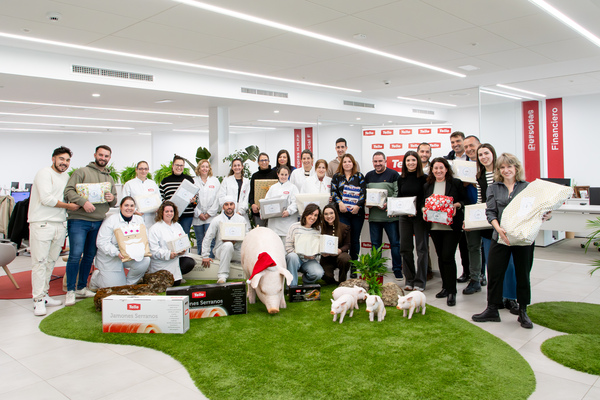 canaldis-tello-navidad-caixabank-arboldelossueños