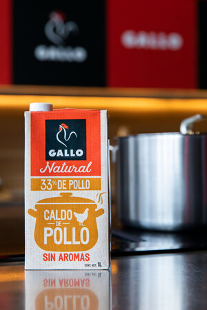 canaldis-gallo-caldo-pollo