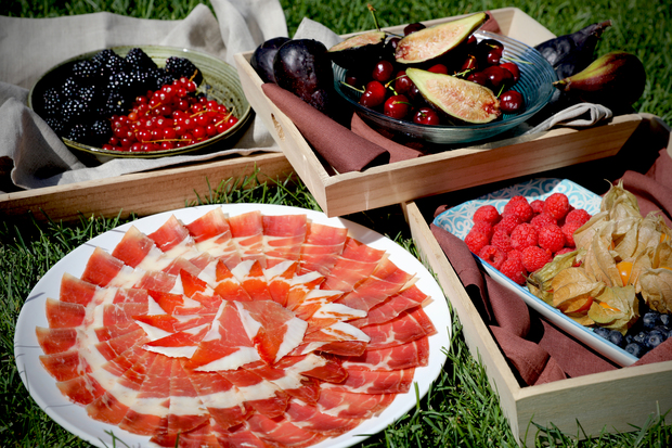 canaldis-montenevado-jamon-fruta