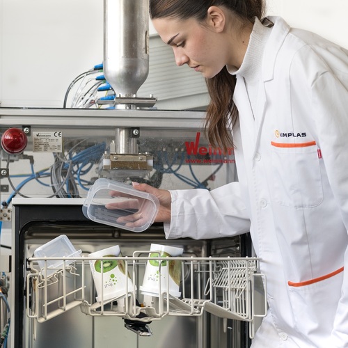 AIMPLAS lanza una guía con recomendaciones para un uso seguro de envases reutilizables en verano