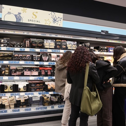 3 de cada 4 familias españolas destinarán más de 100 euros por comida o cena navideña