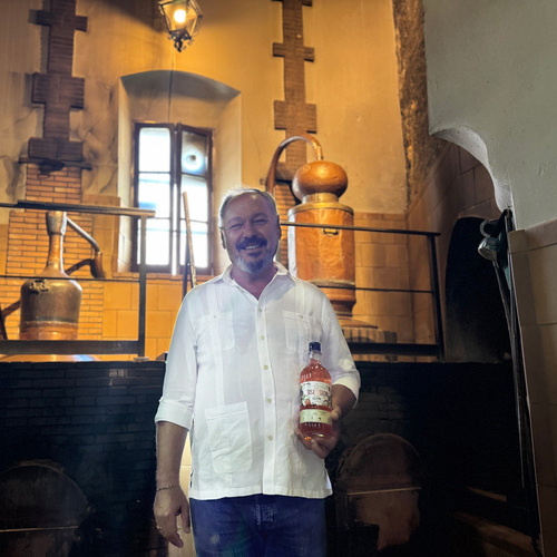 Los creadores de Puerto de Indias lanzan al mercado una nueva ginebra de fresa: Obsession Gin Strawberry