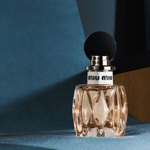 Miu Miu Beauty presenta Miutine, la nueva fragancia irreverente de Miu Miu