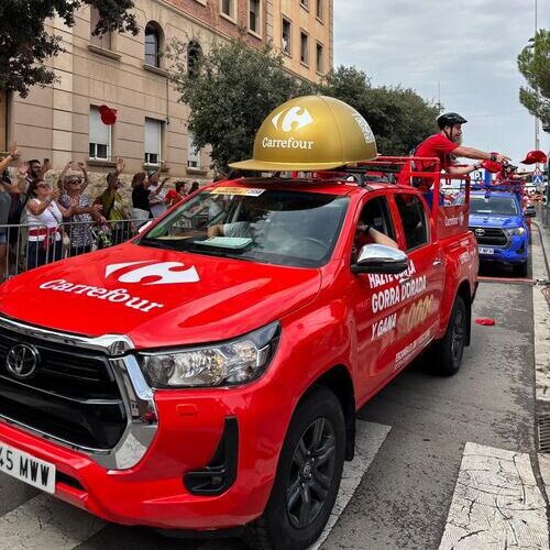 Carrefour lanza la Gorra Dorada en La Vuelta con 17.000 euros en premios