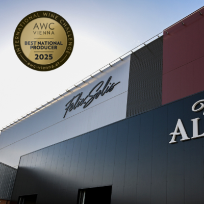 Félix Solís Avantis premiada como la Mejor Bodega Española por AWC Vienna