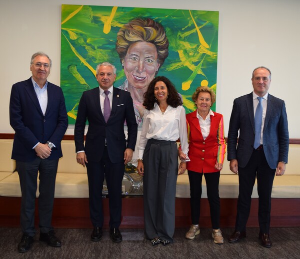 canaldis-gullon-visita-delegado-gobierno-CyL
