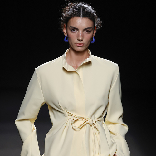 Estos son los beauty looks de los desfiles de Isabel Sanchís y Baro Lucas en MBFWMadrid