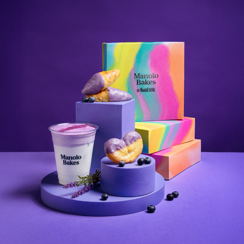 Manolo Bakes y María Escoté tiñen de color la vuelta a la rutina: nuevo Manolito Berry Violet en un packaging exclusivo