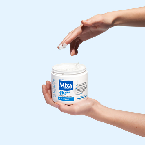 Esta crema con ceramidas te ayudará a lucir piernas suaves este verano