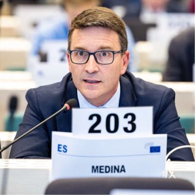 Felipe Medina propone ante la Comisión Europea un protocolo de seguridad ante situaciones de emergencia