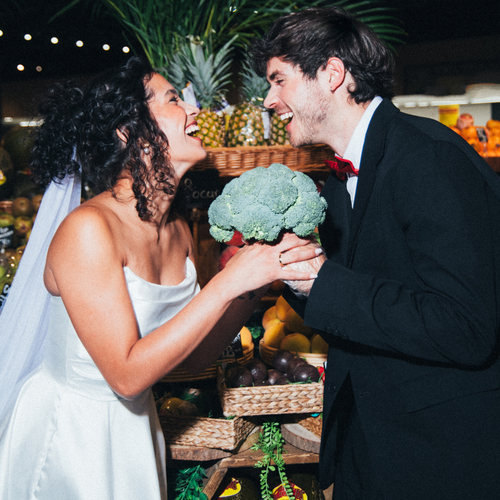 Del carrito al altar: Carrefour convierte el hipermercado en escenario de boda