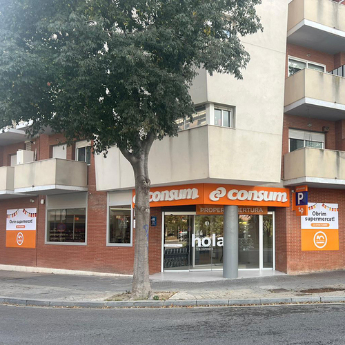 Consum abre su primera tienda en Vilanova i la Geltrú y alcanza los 289 supermercados en Cataluña