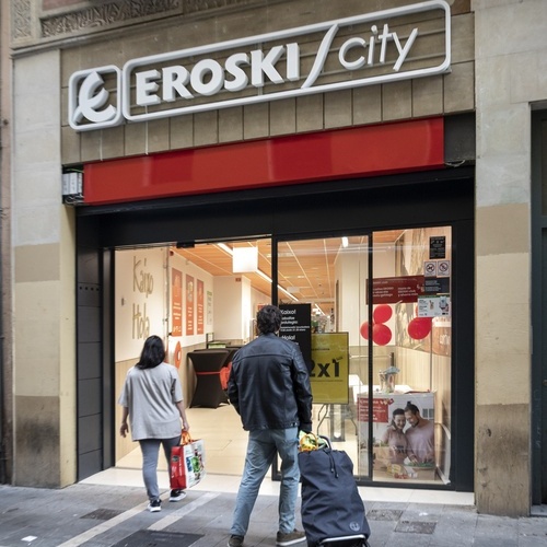 EROSKI inaugura un nuevo supermercado en Pamplona, Navarra