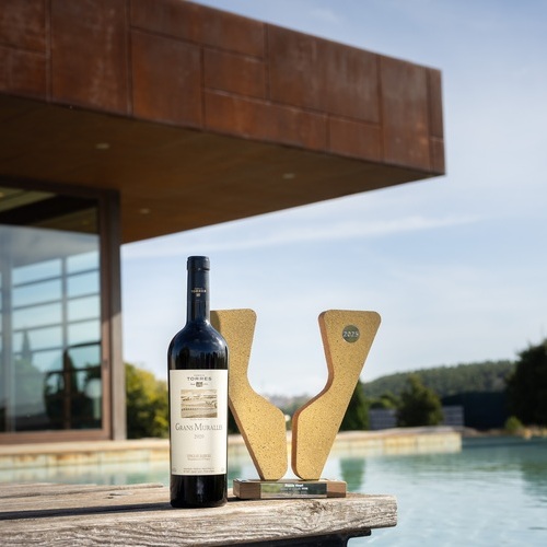 Grans Muralles 2020 de Familia Torres, reconocido como el mejor vino de Cataluña en los Premios Vinari 