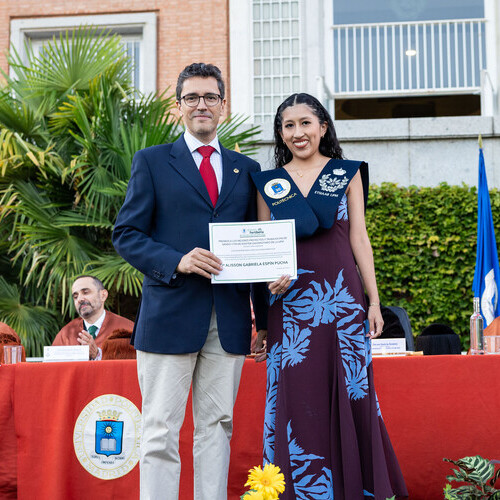 Alisson Gabriela Espín y Miguel Alcantud, galardonados en los Premios Cátedra Fertiberia de Estudios Agroambientales 2025