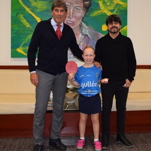 Galletas Gullón apoya a la aguilarense Nerea Hidalgo, campeona de España prebenjamín de tenis de mesa, y a su club, el ETM Torrelavega