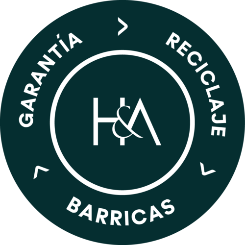El reciclaje de barricas es la vía para reducir residuos y alargar la vida útil en el sector del vino y los destilados