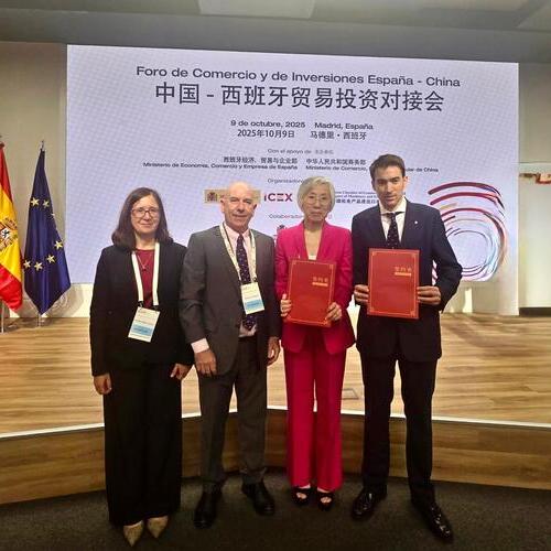INTERPORC refuerza su cooperación con China con la firma de un Memorando de Entendimiento con la CFNA