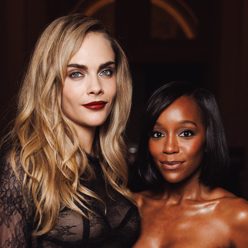 Labios rojos y nude, los protagonistas de Le Défilé de L'Oréal Paris