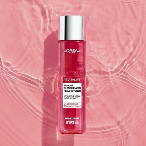 Con este tónico de L'Oréal Paris añadirás el paso extra a la rutina que necesitas para reducir las imperfecciones