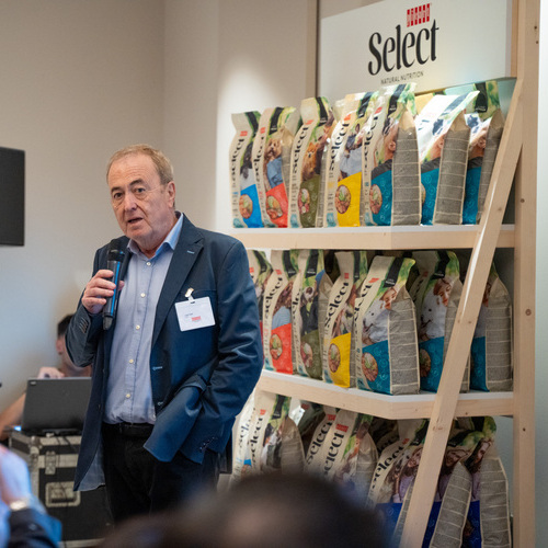 Picart lanza Select Dog, una gama pionera al introducir postbióticos en la alimentación para perros en España