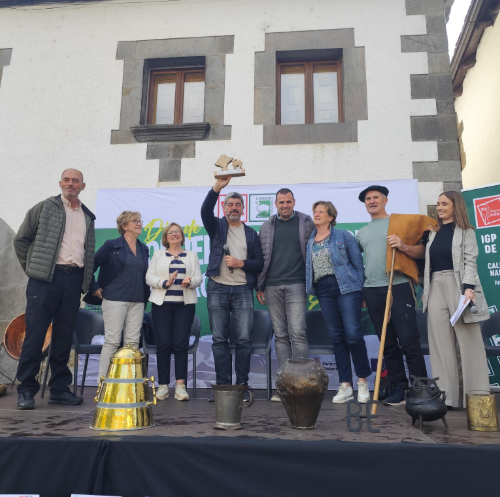 El II Día de Cordero de Navarra / Nafarroako Arkumearen Eguna homenajea a los hijos e hijas de los pastores trashumantes 