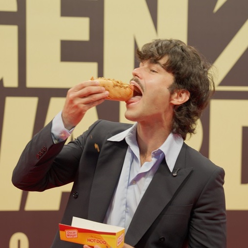 Peldanyos y la Wienermobile de Oscar Mayer®, protagonistas sorpresa de los GenZ Awards 2025
