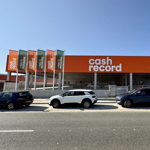Cash Record busca personal para su nueva tienda de Cee