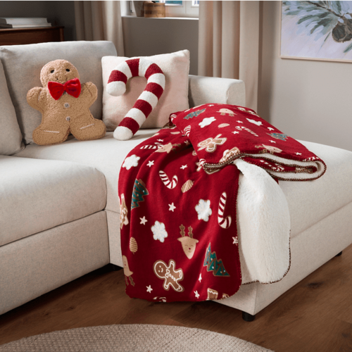 La manta polar de ALDI que hará tu Navidad más acogedora por solo 11,99 euros