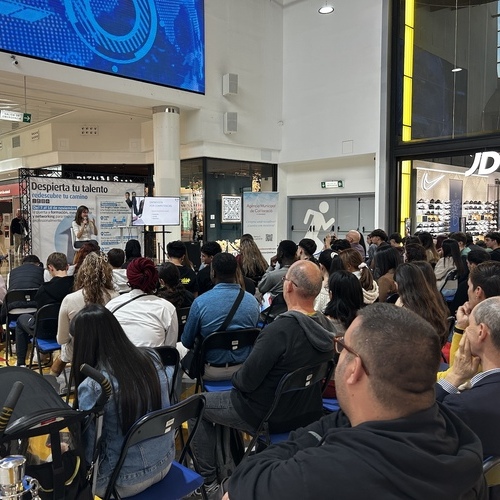 Impulsa Empleo L’Aljub arranca con gran éxito de participación en los talleres y la conferencia inaugural