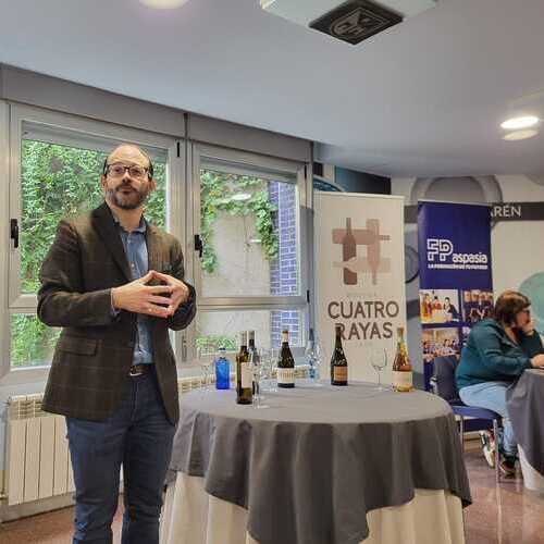 Bodega Cuatro Rayas y la Escuela Alcazarén renuevan su alianza para que los futuros profesionales conozcan de primera mano la vitivinicultura de la DO Rueda 