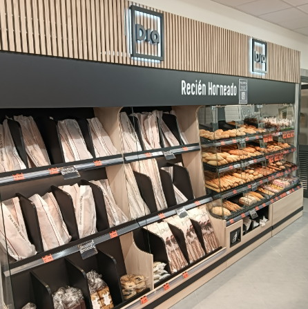 Dia refuerza su apuesta por Andalucía con la apertura de una nueva tienda en el barrio de Nervión en Sevilla