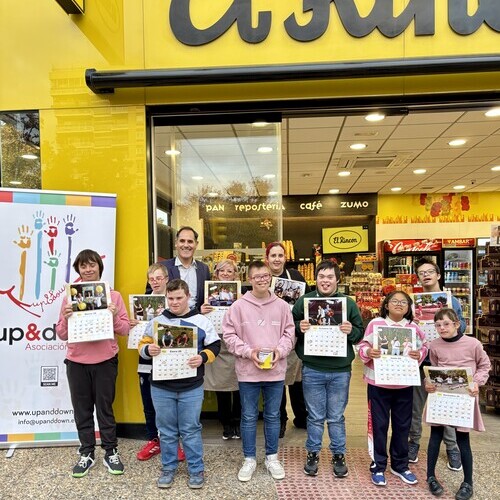 El Rincón lanza su Calendario Solidario 2026 en apoyo a Up&Down 