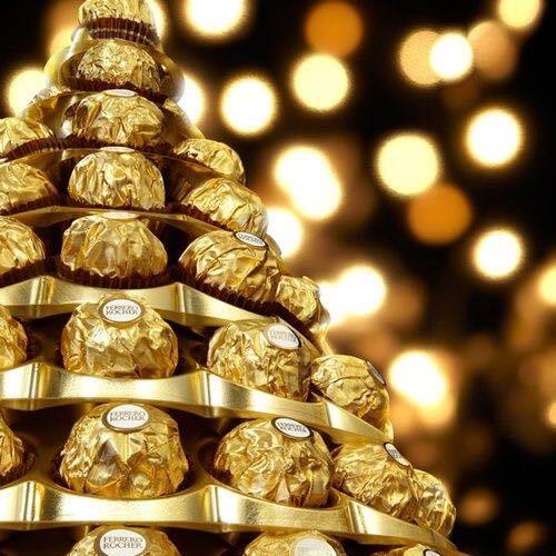 La alcaldesa de Bullas defiende su candidatura en una fase crucial del concurso “Juntos Brillamos Más” de Ferrero Rocher”