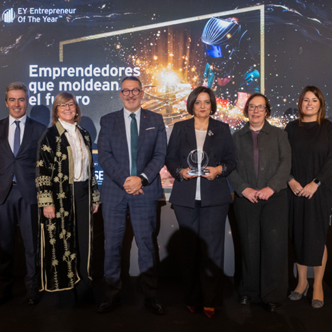 Judith Viader, CEO de Frit Ravich, se alza con el XXIX Premio Emprendedor del Año de EY por Catalunya 