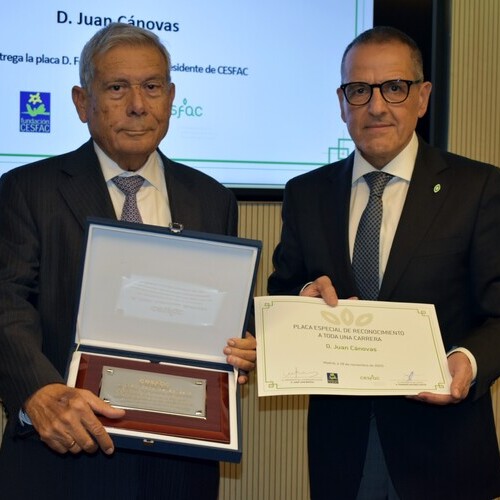 Juan Cánovas, director general de Cefusa, distinguido en CESFAC por su trayectoria profesional 