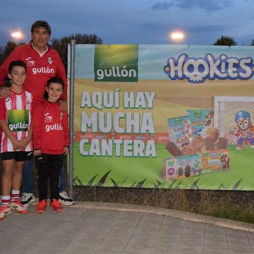 Más de 2.000 escolares se beneficiarán en este curso del apoyo de Galletas Gullón al deporte base