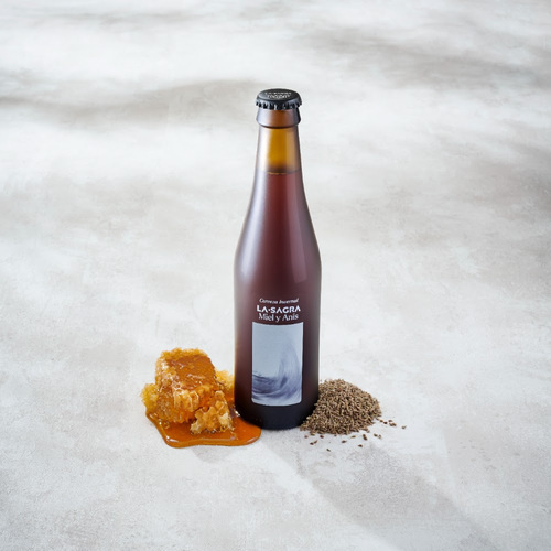 Vuelve LA SAGRA Miel y Anís, la cerveza de edición limitada que acompaña los mejores planes navideños
