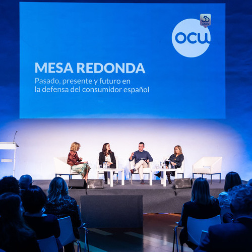 OCU celebra 50 años de defensa de consumidores y usuarios españoles con la presencia del ministro Bustinduy