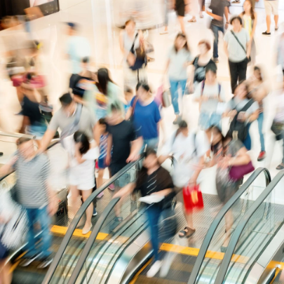 El consumidor español de 2026 será más exigente y menos influenciable, según un análisis realizado por Premios Cinco Estrellas