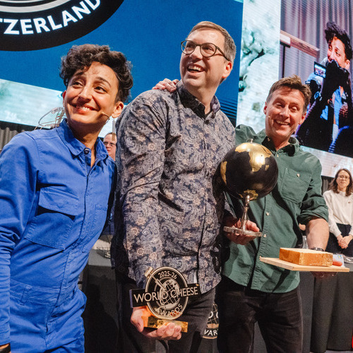 El suizo Le Gruyère AOP vuelve a conquistar el título al Mejor Queso del Mundo en los World Cheese Awards 2025