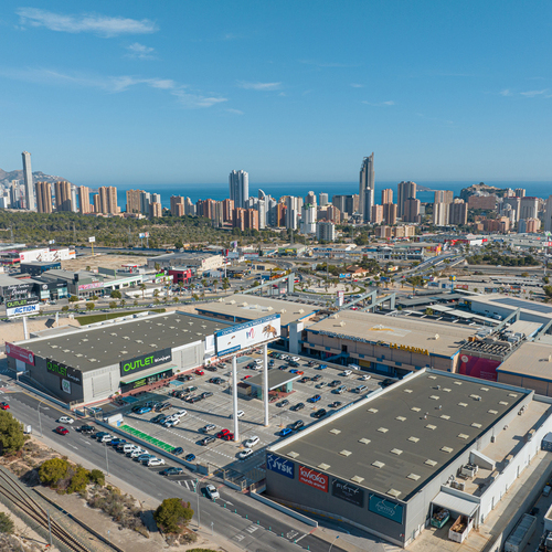 Savills asesora a Resolute Asset Management en la venta del centro comercial La Marina al Grupo Inmobic