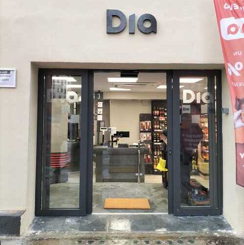 Dia refuerza su presencia en Madrid con la apertura de dos nuevas tiendas en el barrio de La Latina y Chamberí