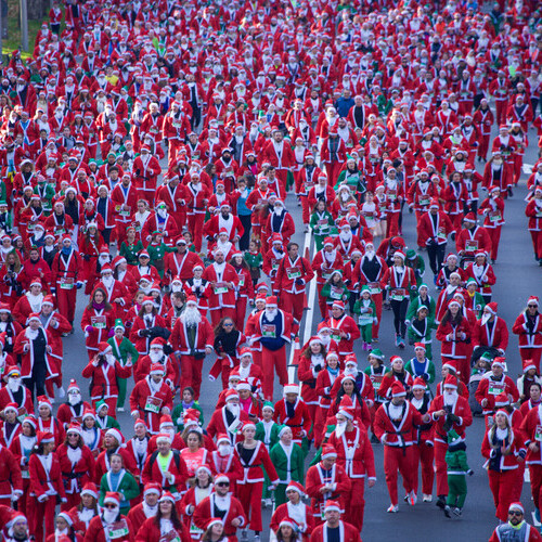 11.000 Papás, Mamás Noeles y Elfos volverán a llenar las calles de Madrid