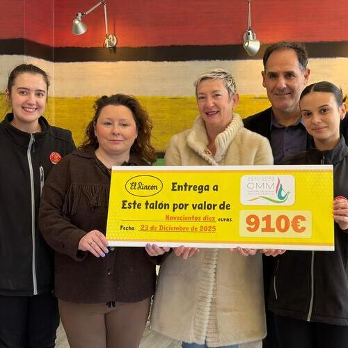 El Rincón recauda 910 euros para la Asociación Española de Cáncer de Mama Metastásico