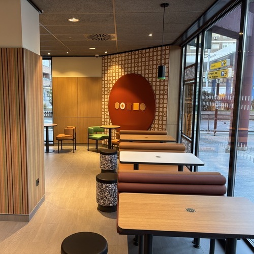 McDonald’s inaugura un nuevo restaurante en Granada y continúa reforzando su presencia en Andalucía